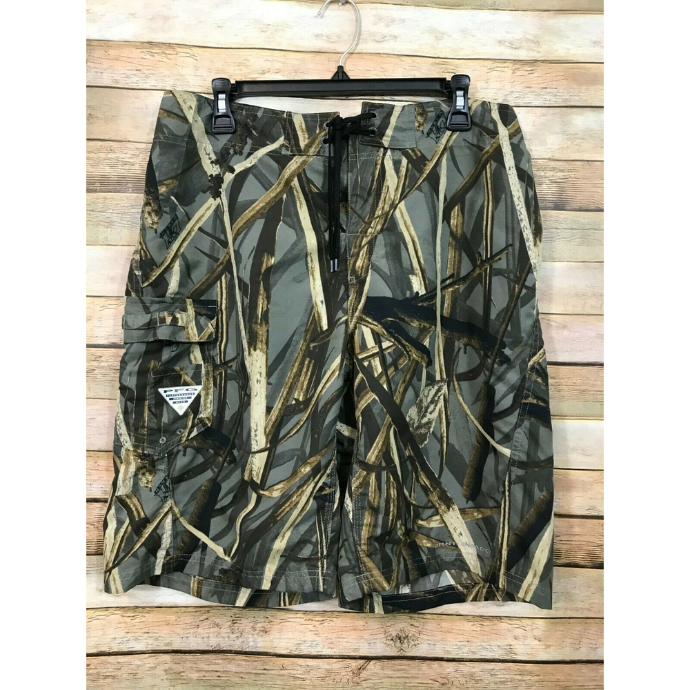 Columbia Sportswear PFG Mens Size 32 Camo Fishing Board Shorts